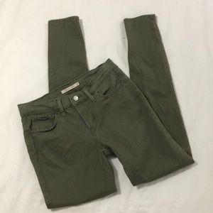 Skinny Forest Green Levi Pants